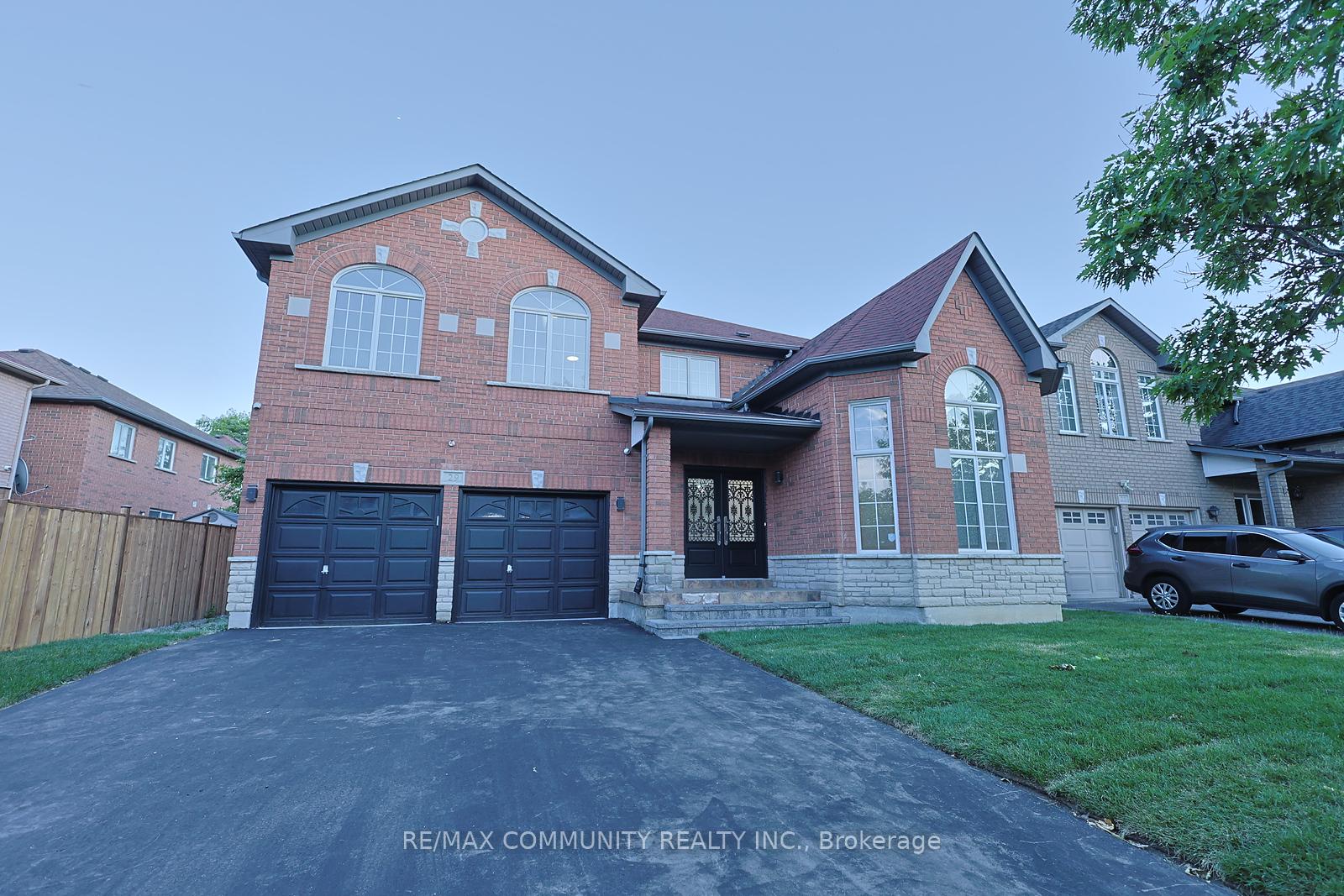 29 River Forest Street W, Markham, ON L3S 4H4