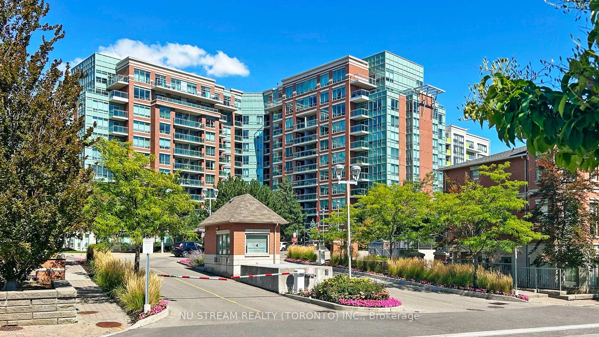 62 Suncrest Boulevard 1020, Markham, ON L3T 7Y6