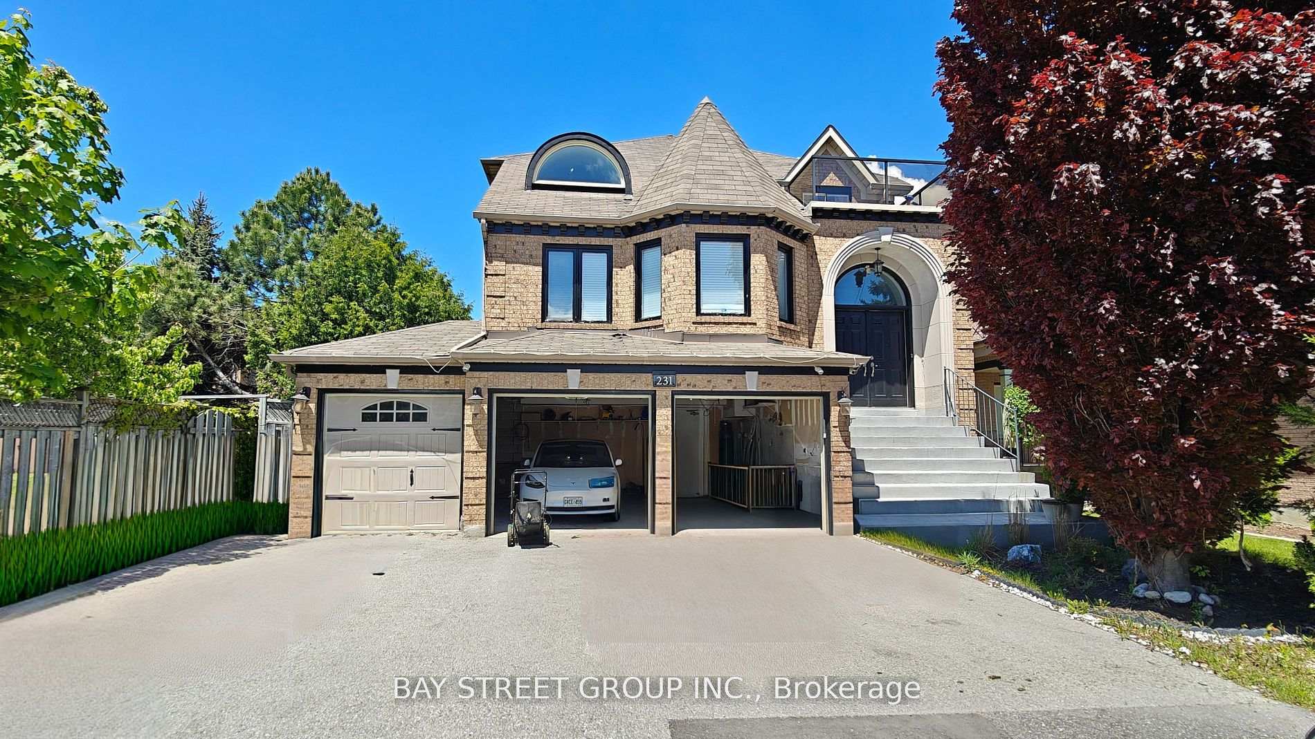 231 Shaftsbury Avenue N Work out Whole B, Richmond Hill, ON L4C 0E8