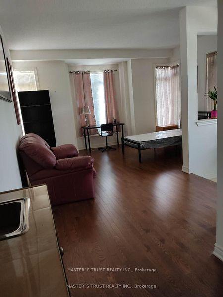 25 Brock Avenue Main, Markham, ON L6C 0V4