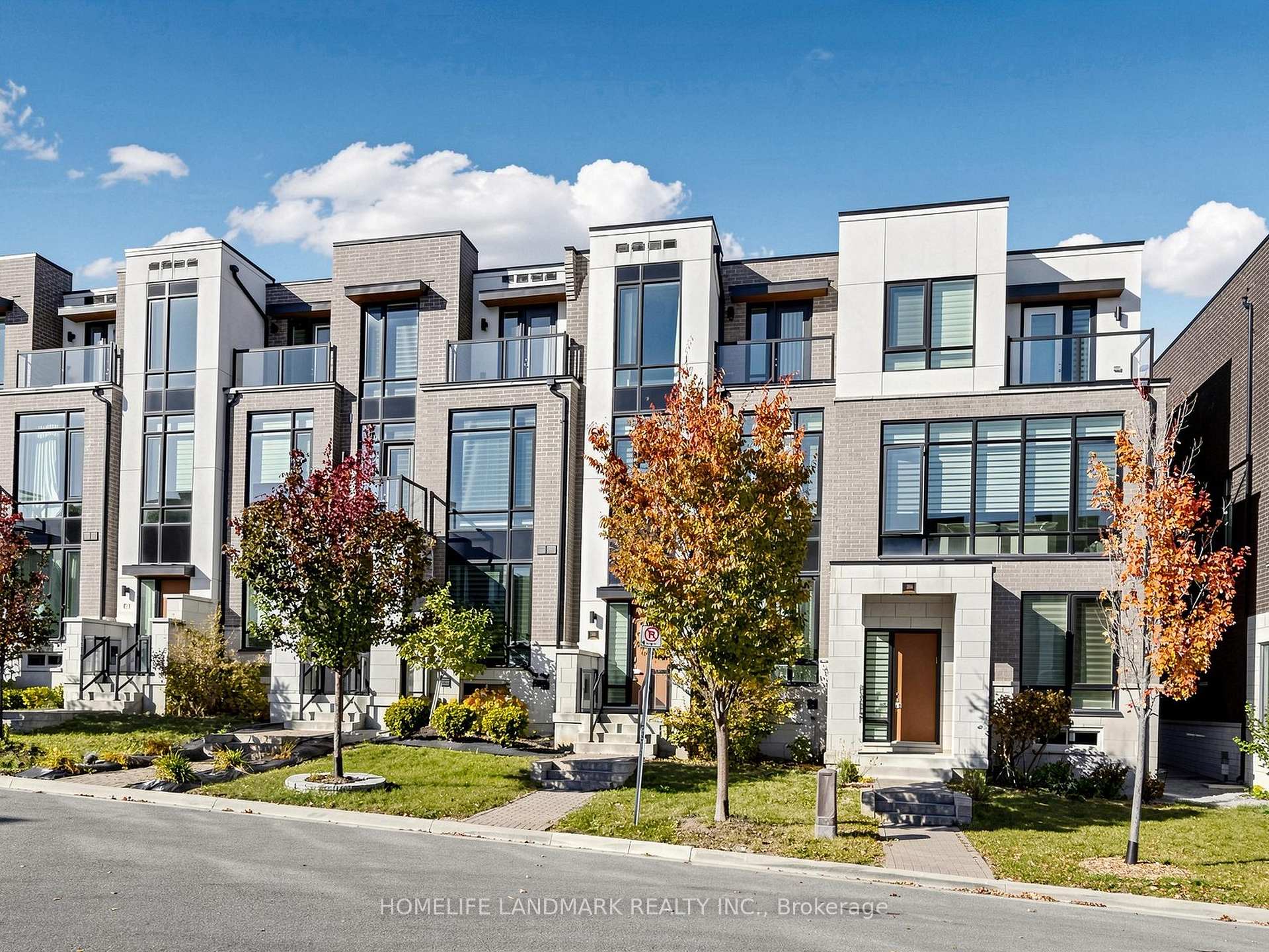 38 Aylin Crescent, Vaughan, ON L6A 4Z8