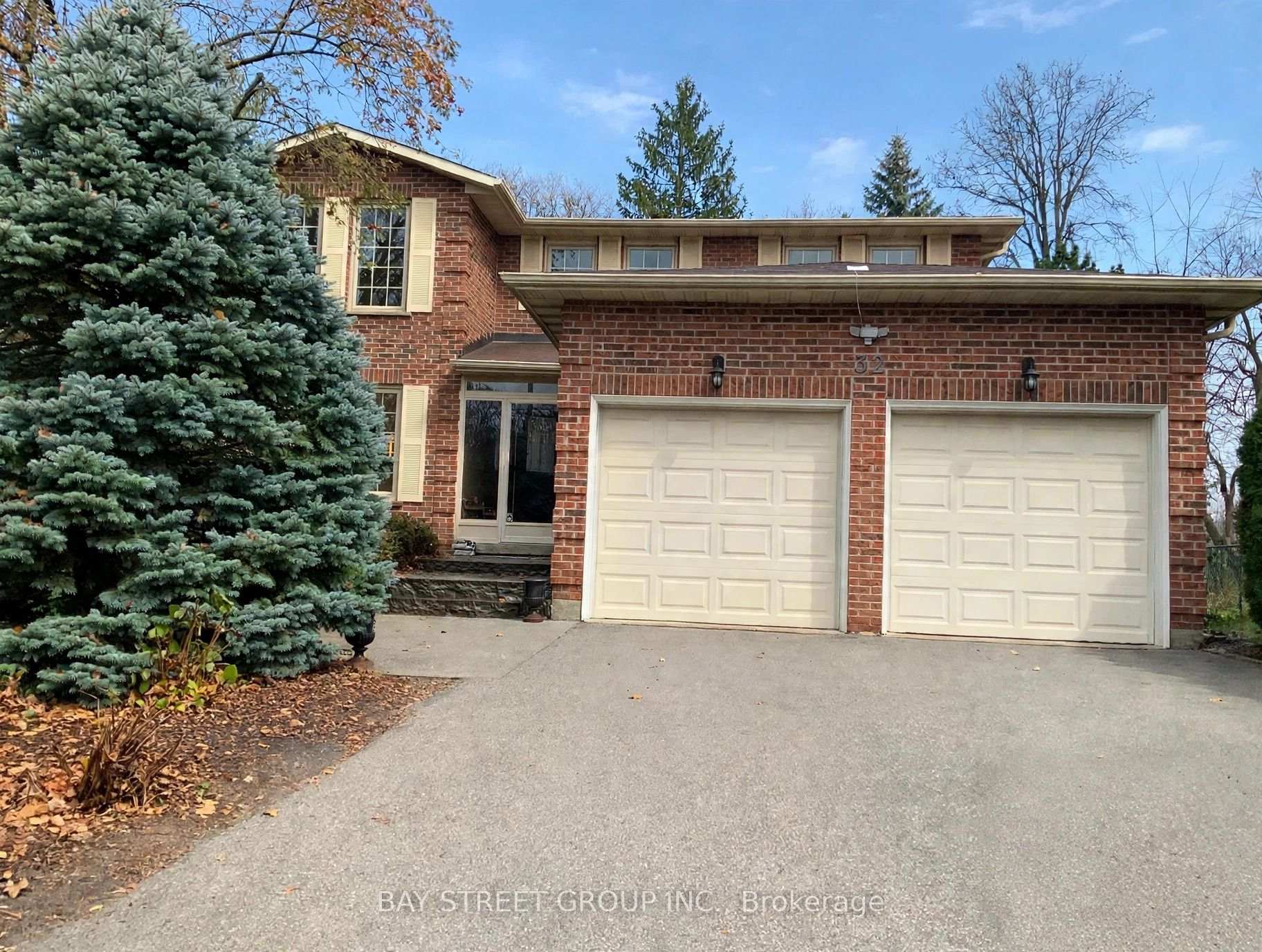 32 Barker Court, Markham, ON L3P 3X8