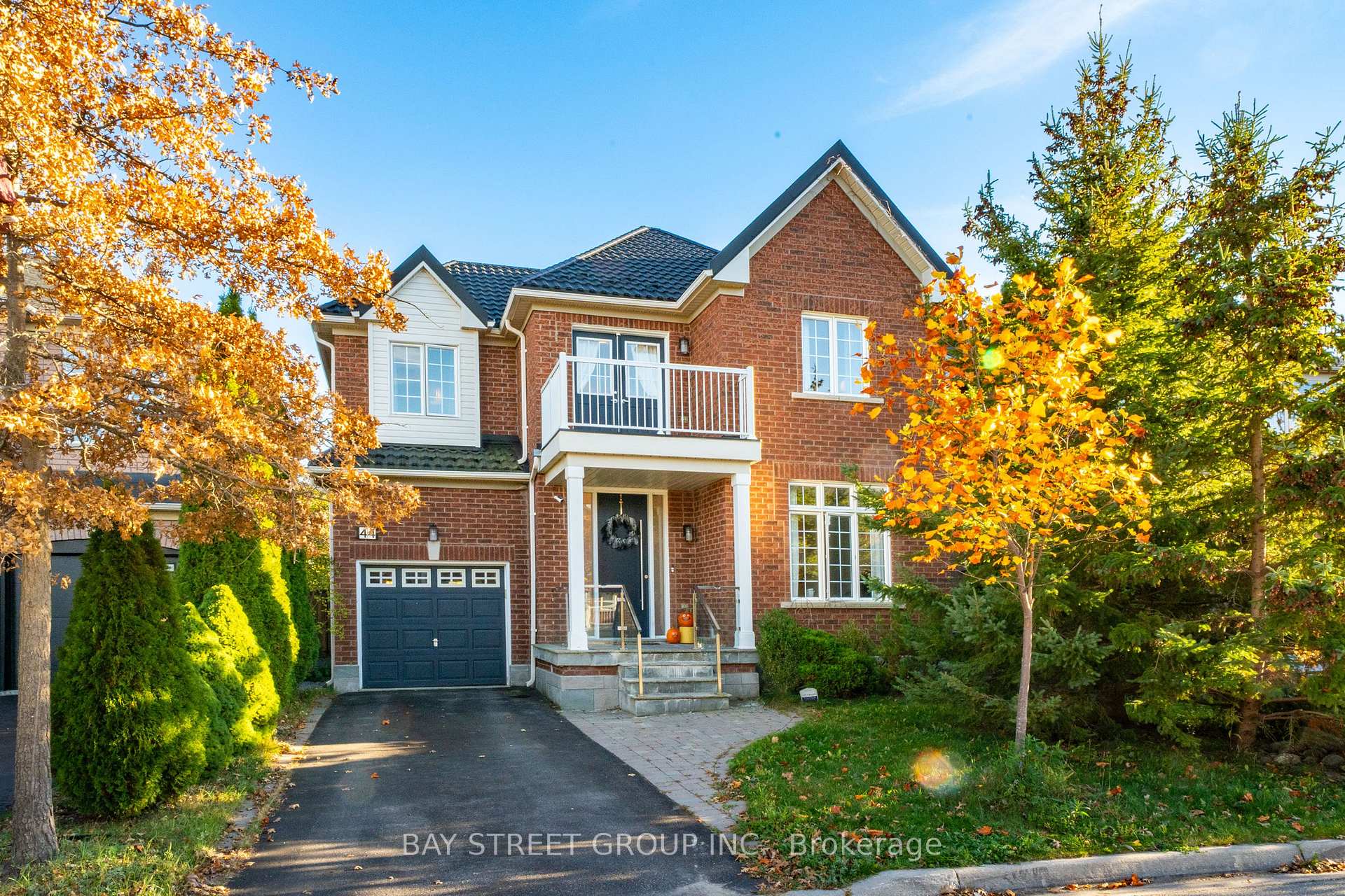44 Trish Drive, Richmond Hill, ON L4E 5C4