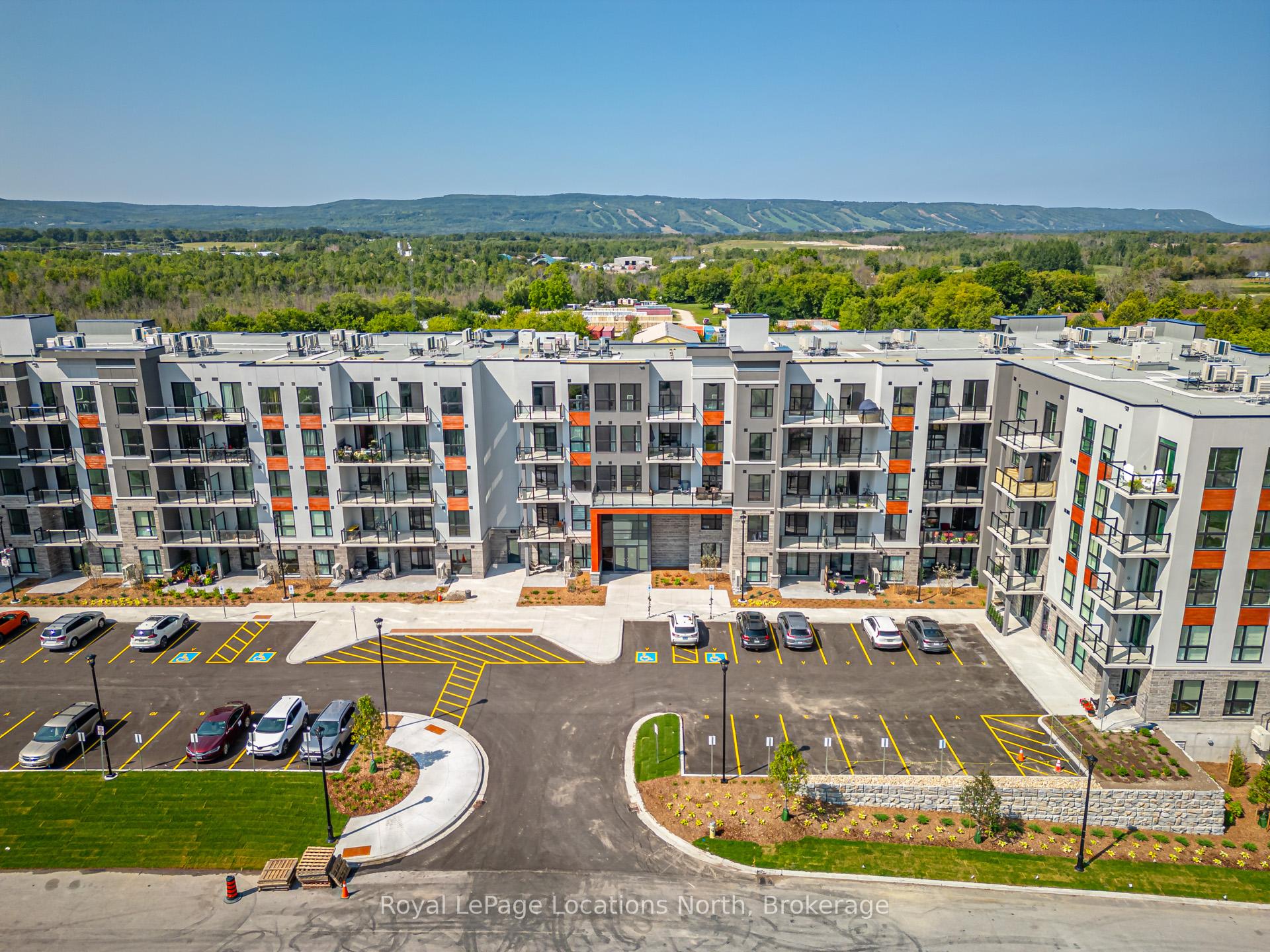4 Kimberly Lane 422, Collingwood, ON L9Y 5B4
