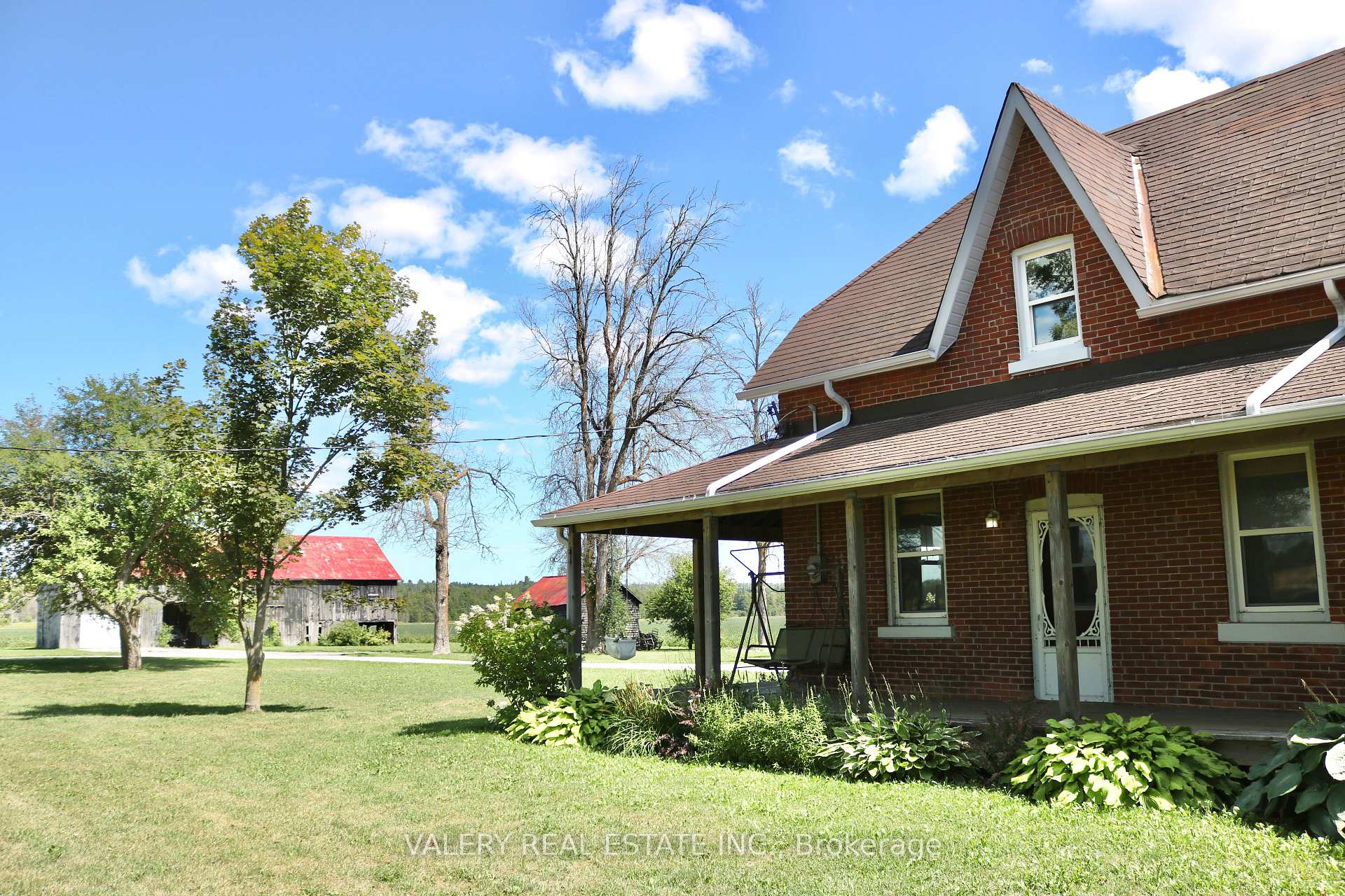 4295 Horseshoe Valley Road W, Springwater — photo 2 of 5