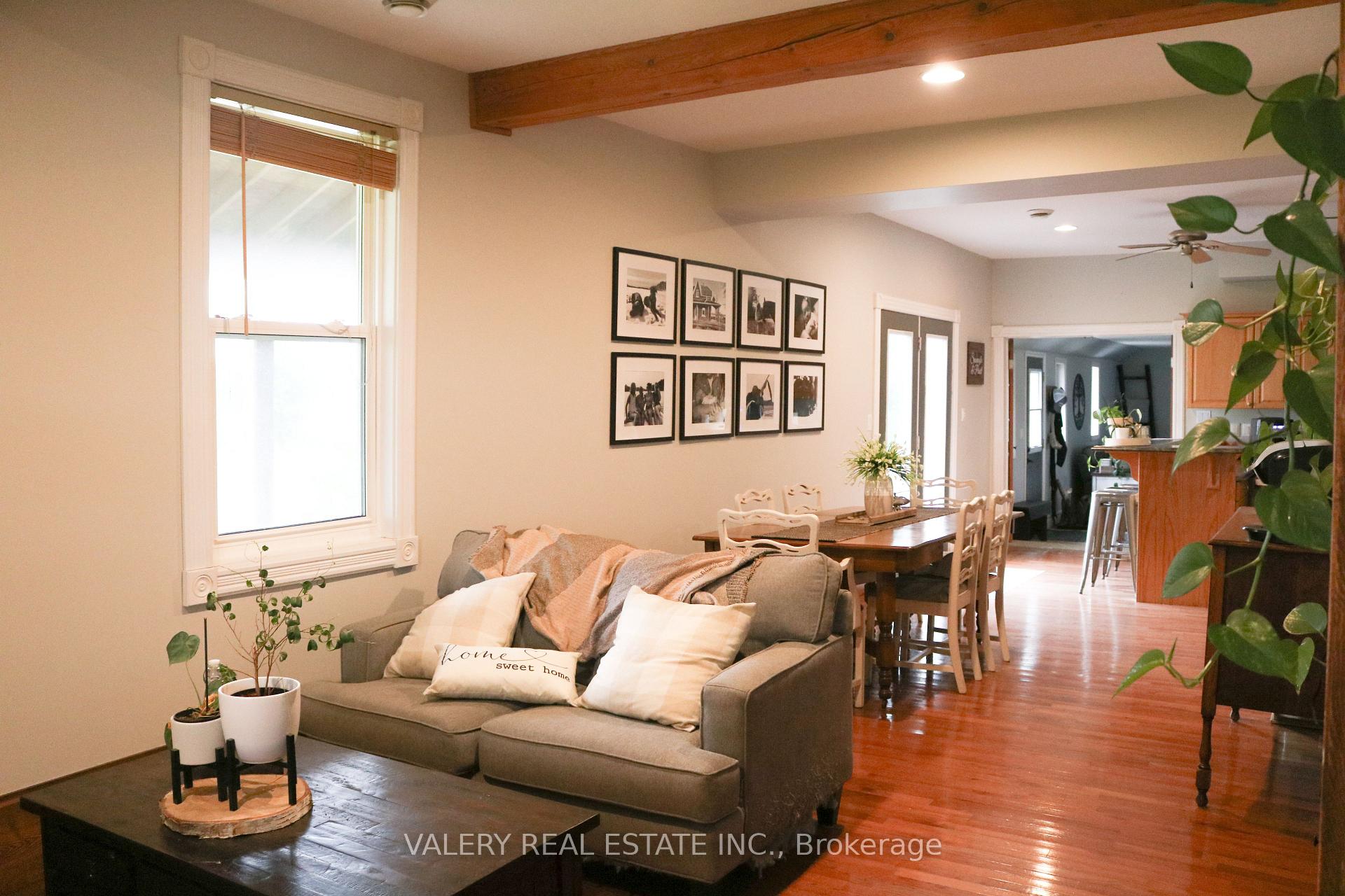4295 Horseshoe Valley Road W, Springwater — photo 4 of 5