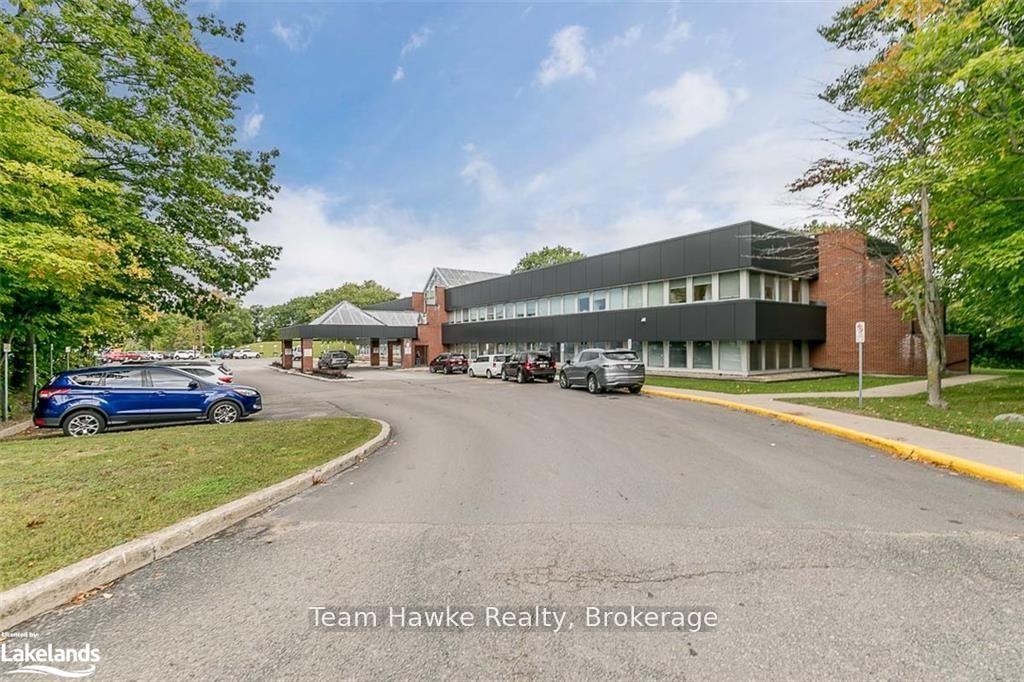 240 PENETANGUISHENE Road 204, Midland, ON L4R 4P4