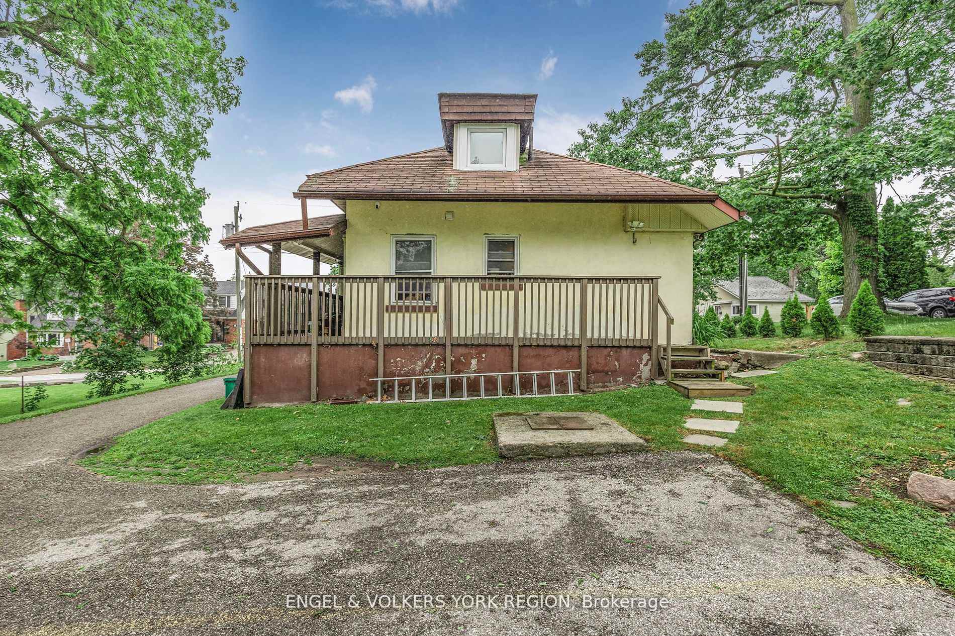 residential Property Image no.1