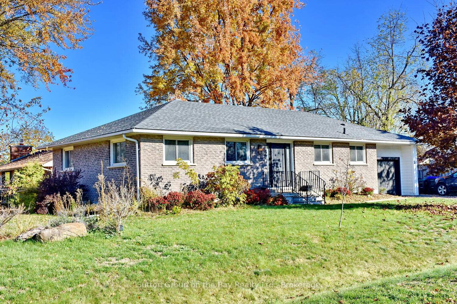 5 BROCK Crescent, Collingwood, ON L9Y 4A4 — Collingwood, Ontario
