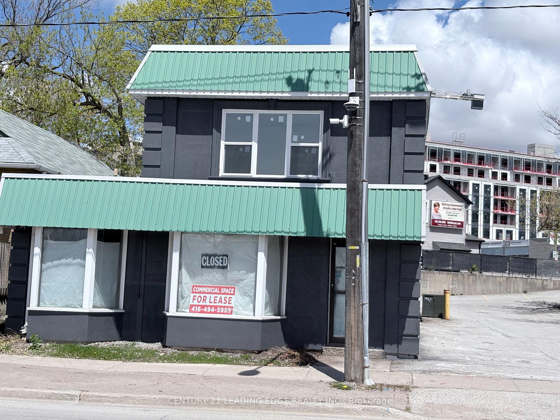 10 Ross Street, Barrie, ON L4N 1E7