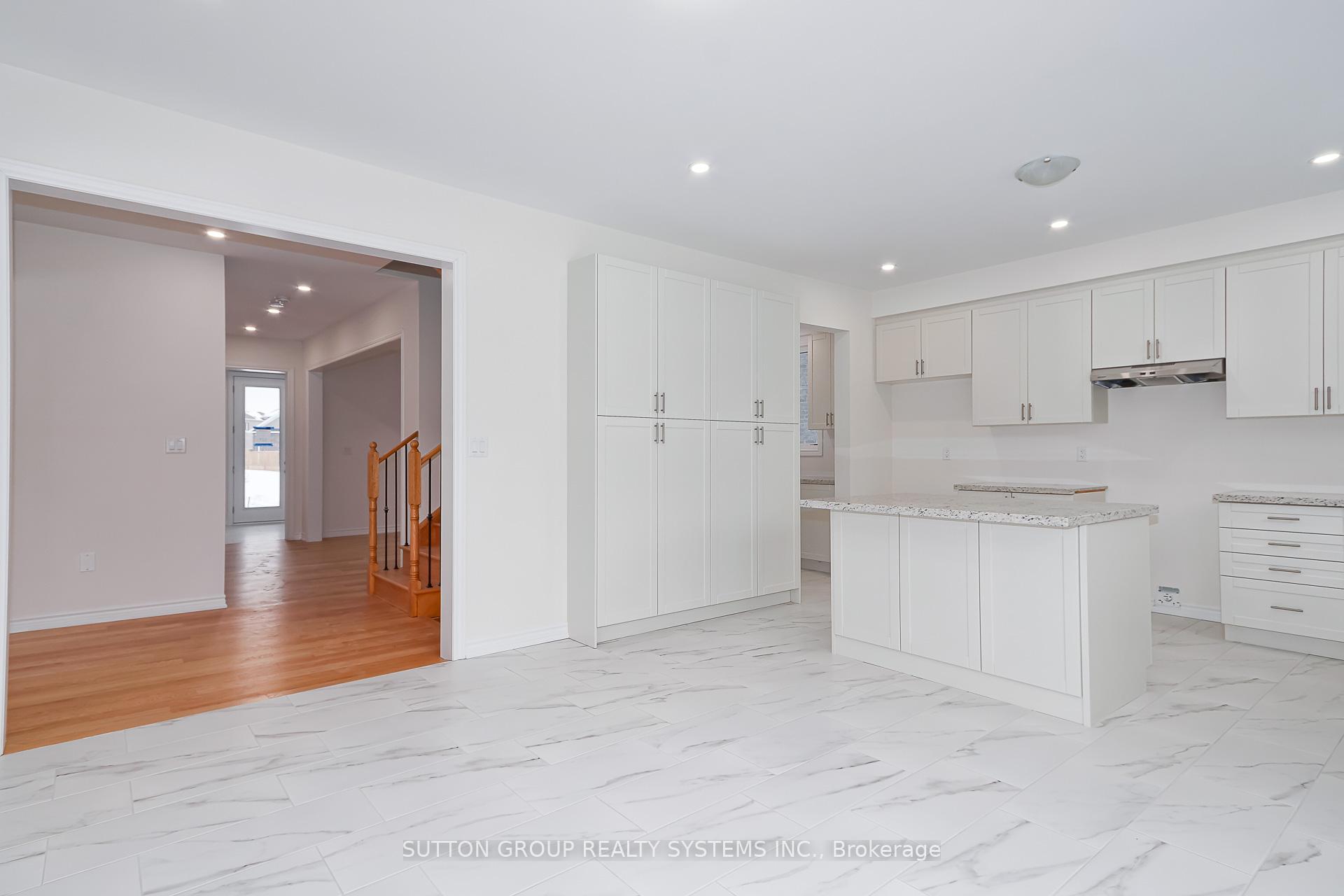 176 Rosanne Circle, Wasaga Beach — photo 2 of 5