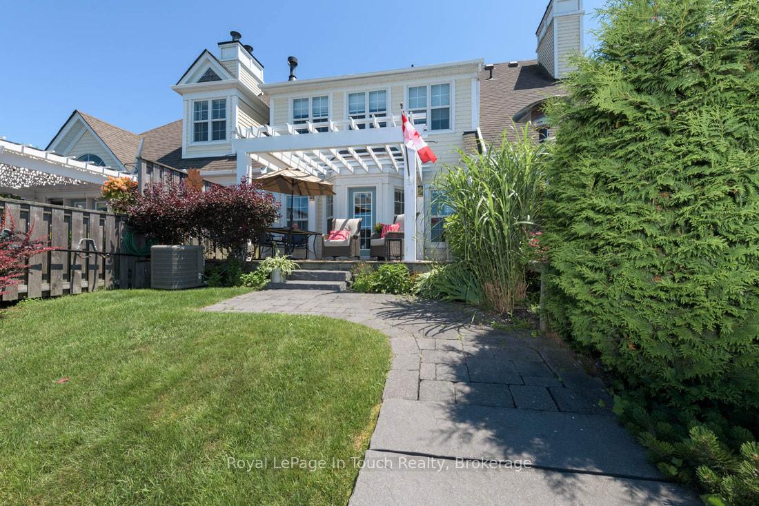 102 Wycliffe Cove N/A, Tay — photo 3 of 5