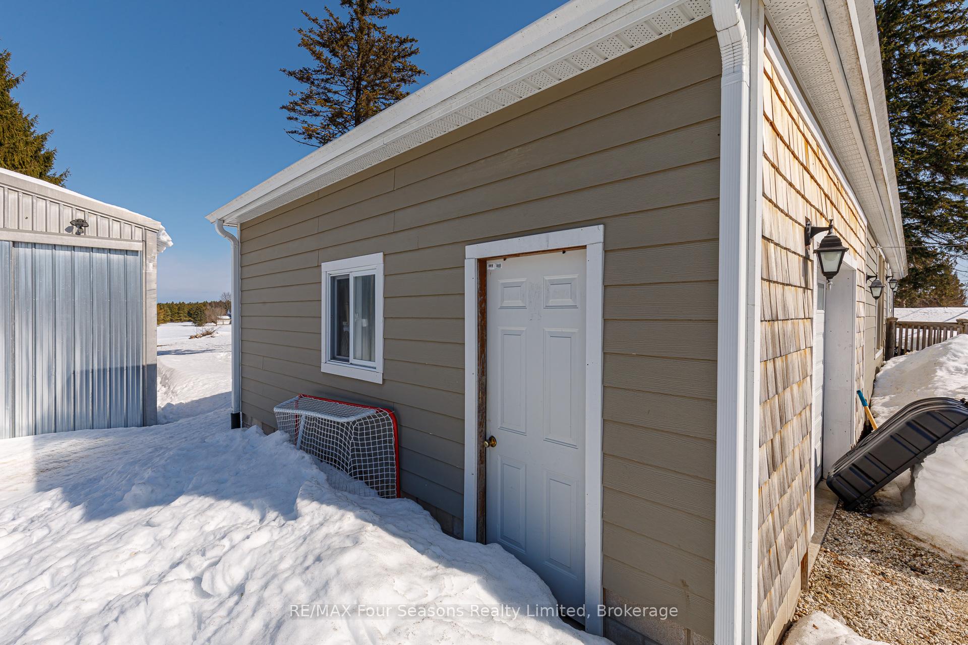 1046 County 124 Road N, Clearview — photo 3 of 5