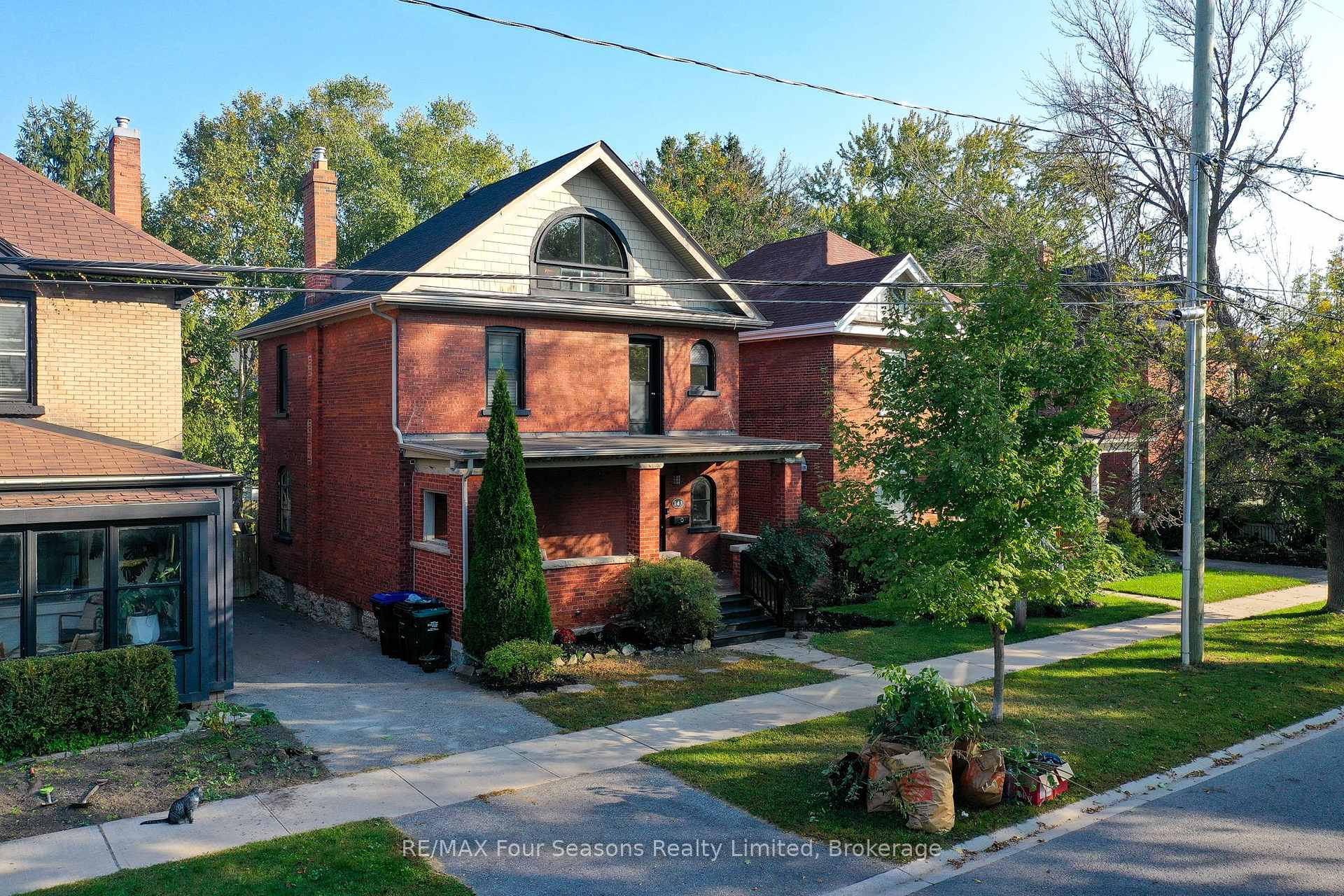143 Fourth Street W, Collingwood, ON L9Y 1R6 — Collingwood, Ontario