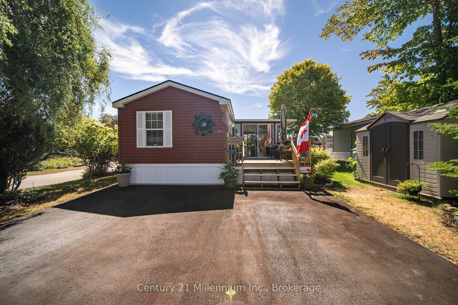 19 White Pines Trail, Wasaga Beach — photo 2 of 5