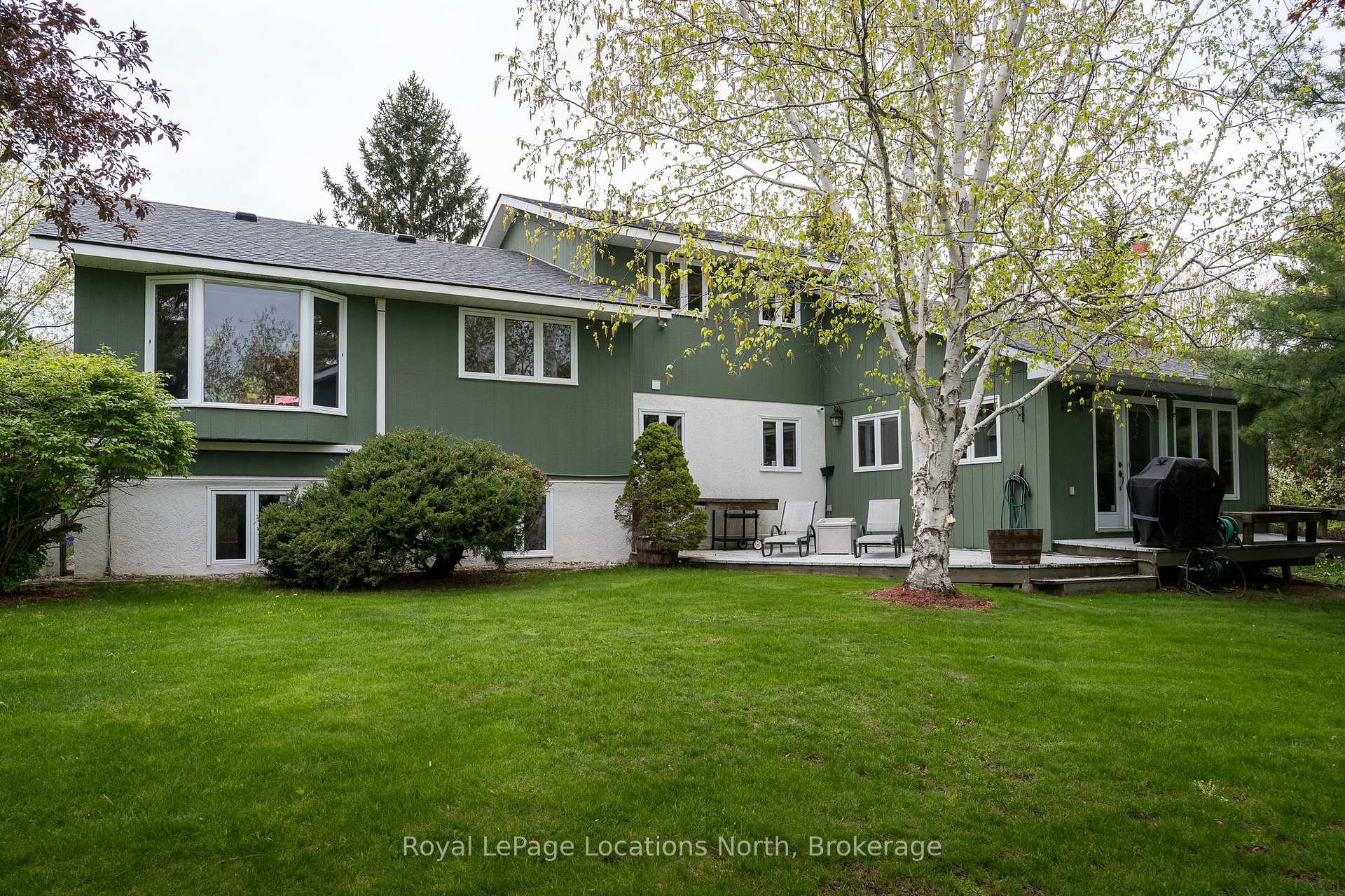 26 Oslerview Drive, Clearview — photo 5 of 5