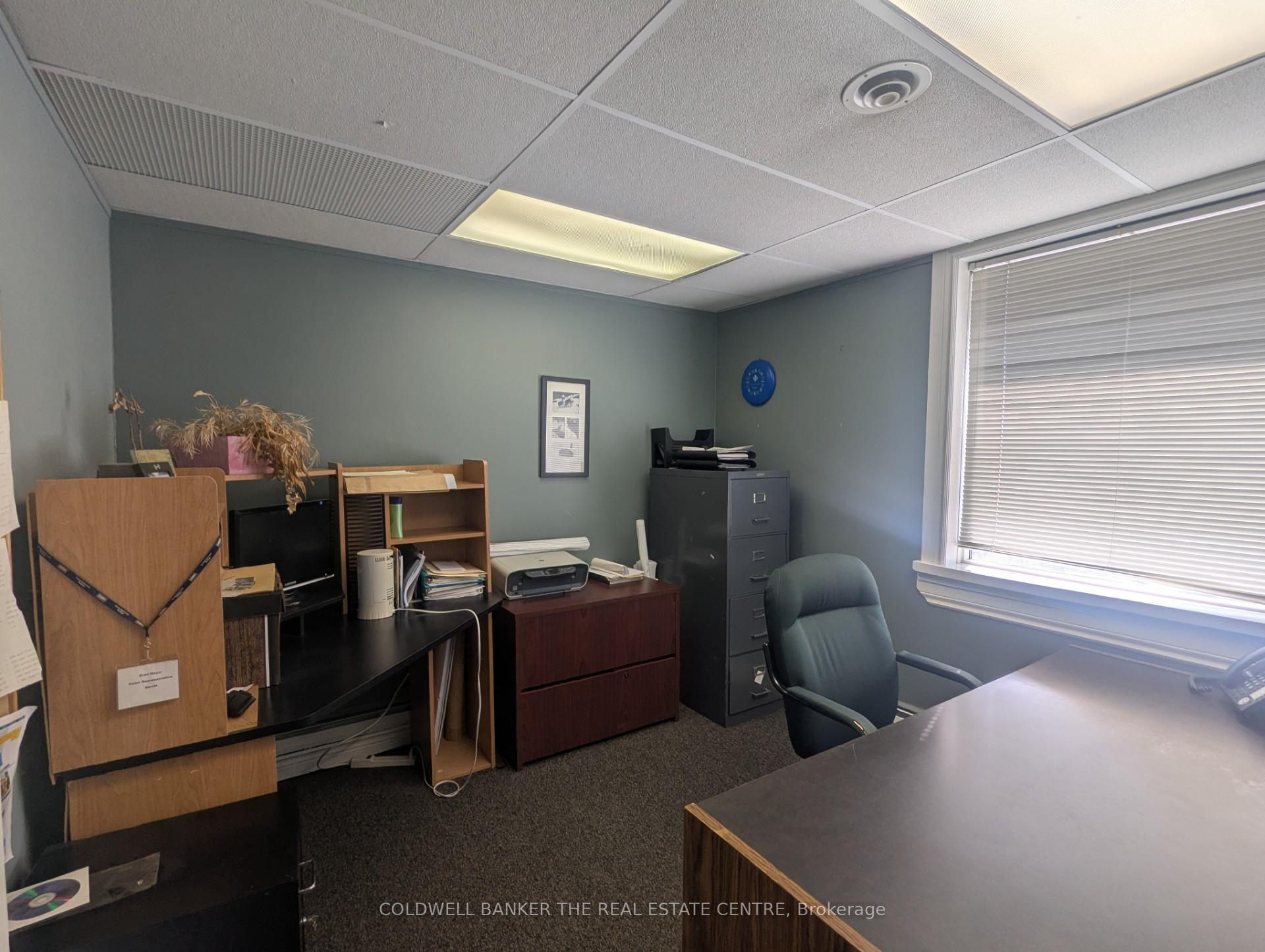 284 Dunlop Street W Upper - E, Barrie, ON L4N 1B9
