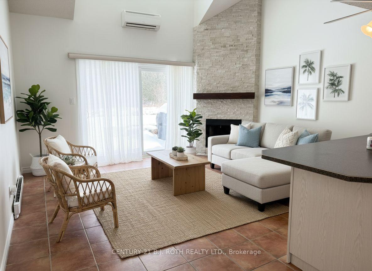 51 Laguna Parkway 9, Ramara — photo 2 of 5