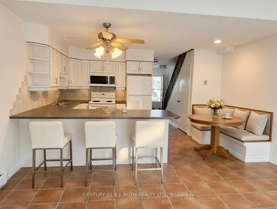 51 Laguna Parkway 9, Ramara — photo 4 of 5