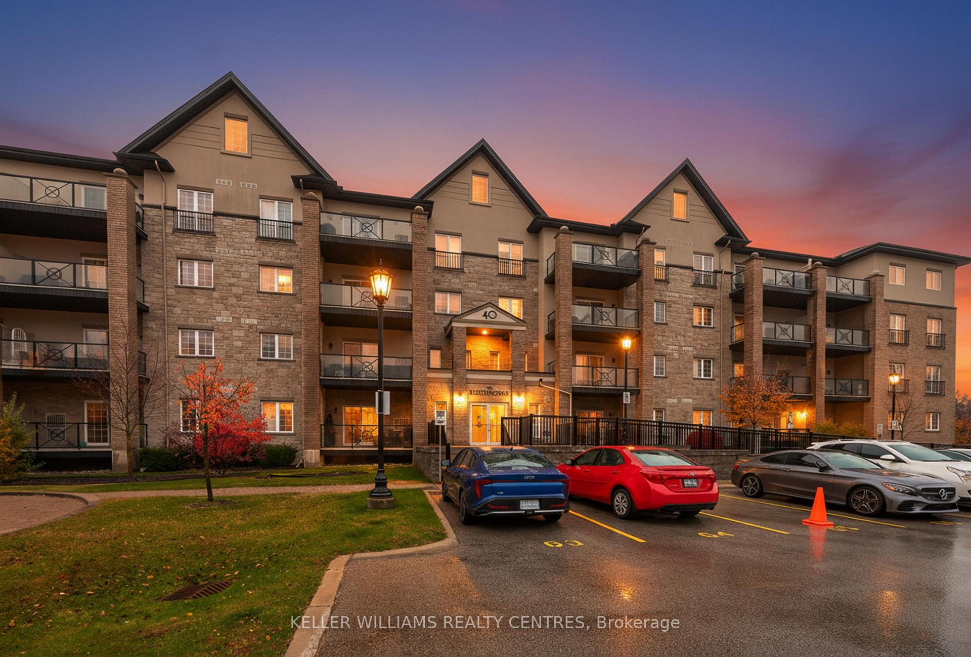 40 Ferndale Drive S 408, Barrie, ON L4N 2L3
