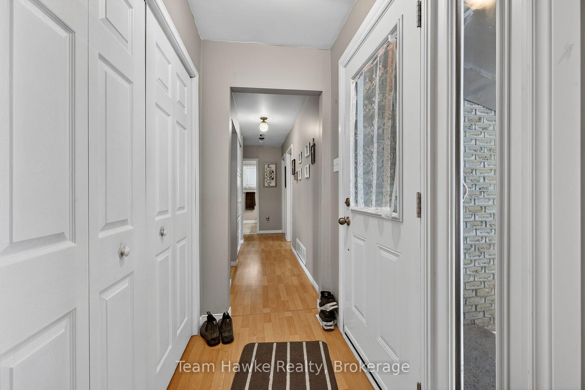 575 Simcoe Avenue, Tay — photo 4 of 5
