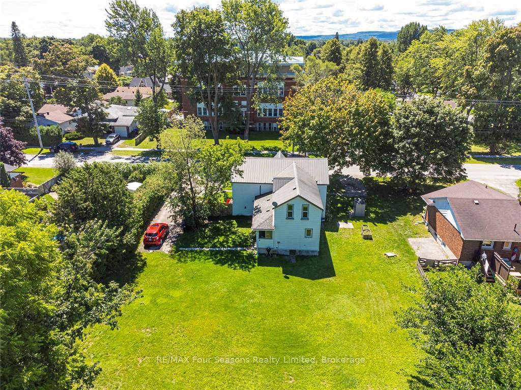393 Second Street, Collingwood — photo 3 of 5