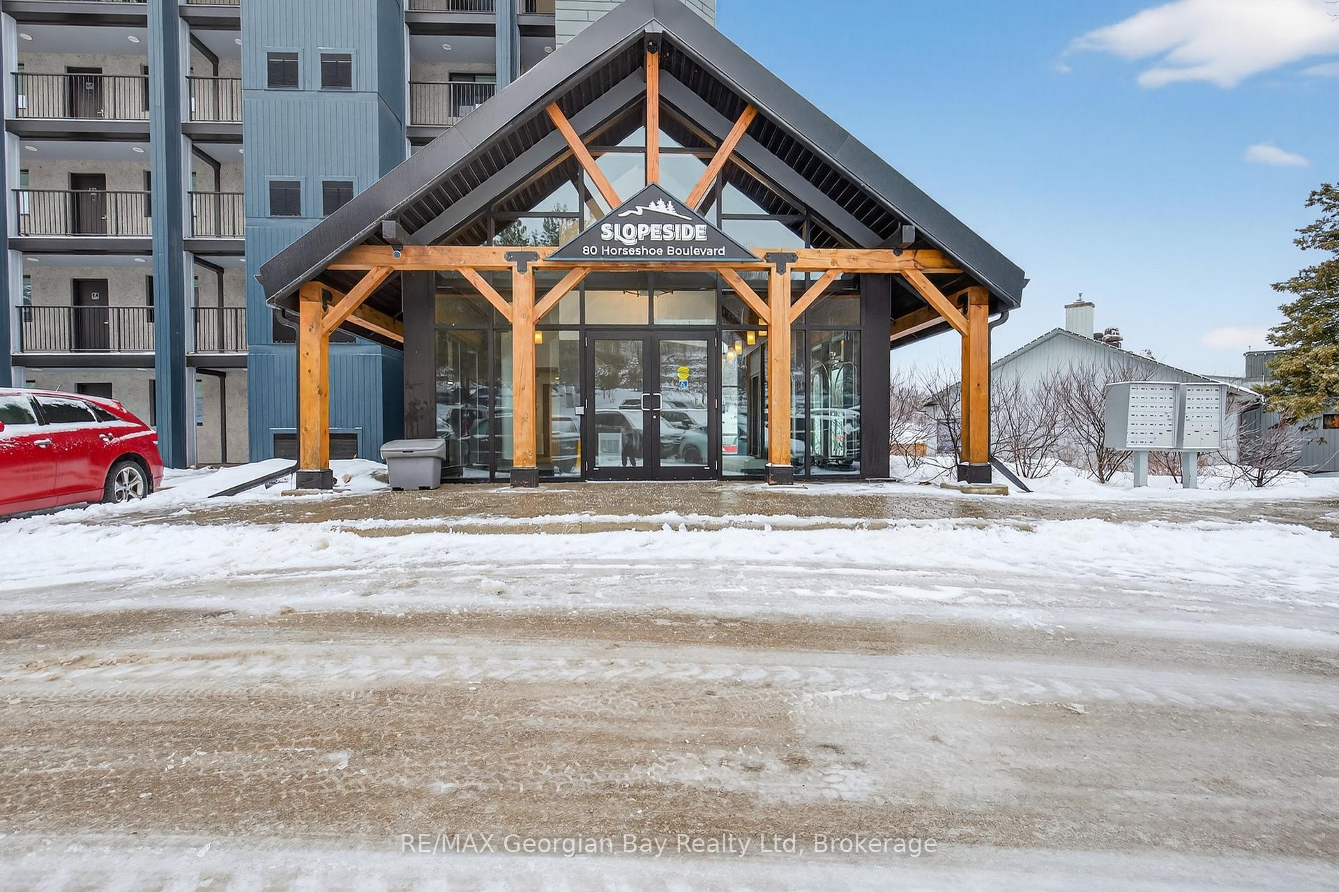 80 Horseshoe Boulevard 102, Oro-Medonte, ON L4M 4Y8 — Oro-Medonte, Ontario