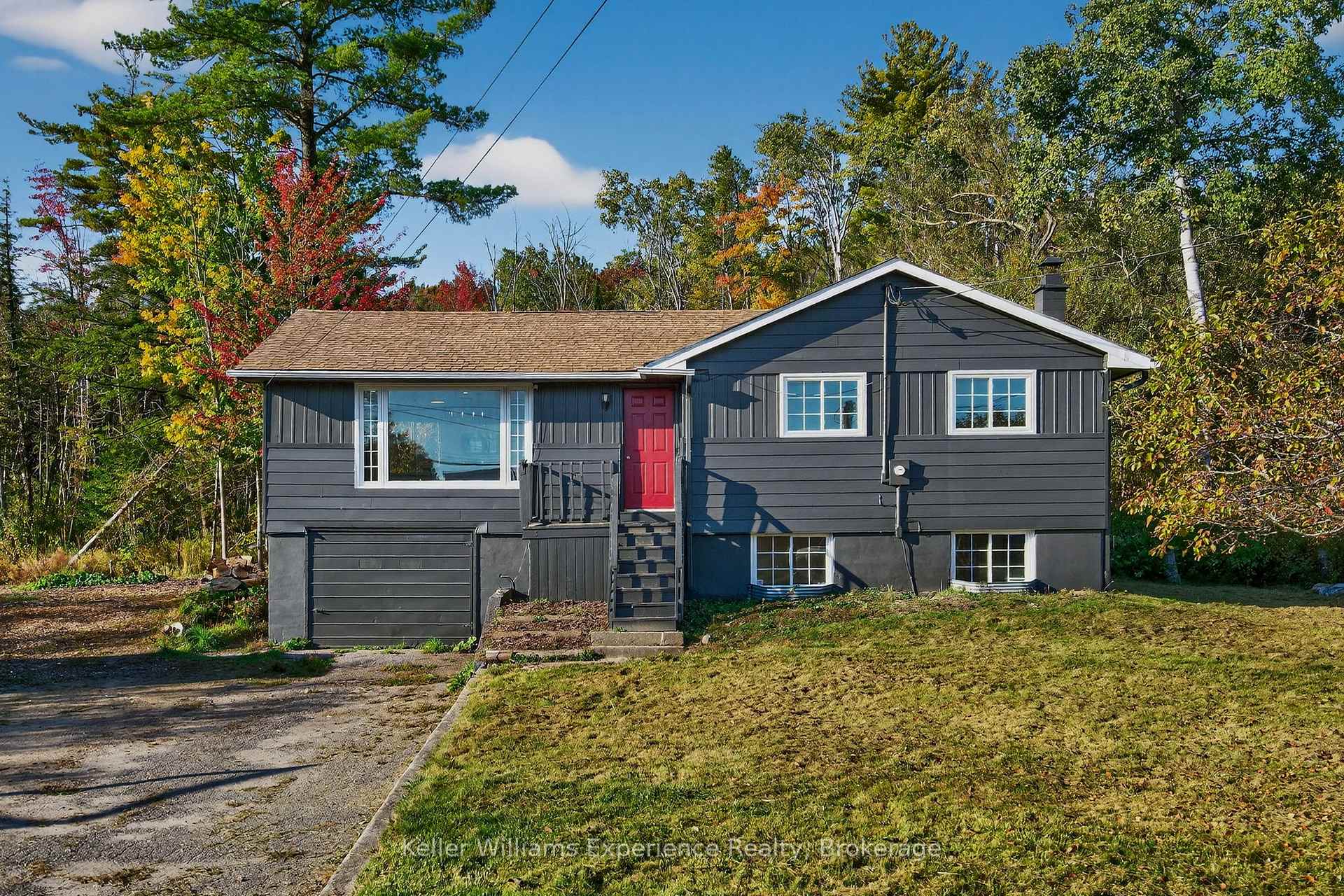 556 Champlain Road, Tiny, ON L9M 0C2 — Tiny, Ontario