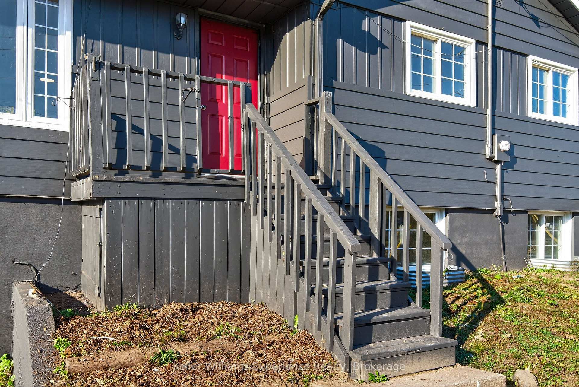 556 Champlain Road, Tiny — photo 3 of 5
