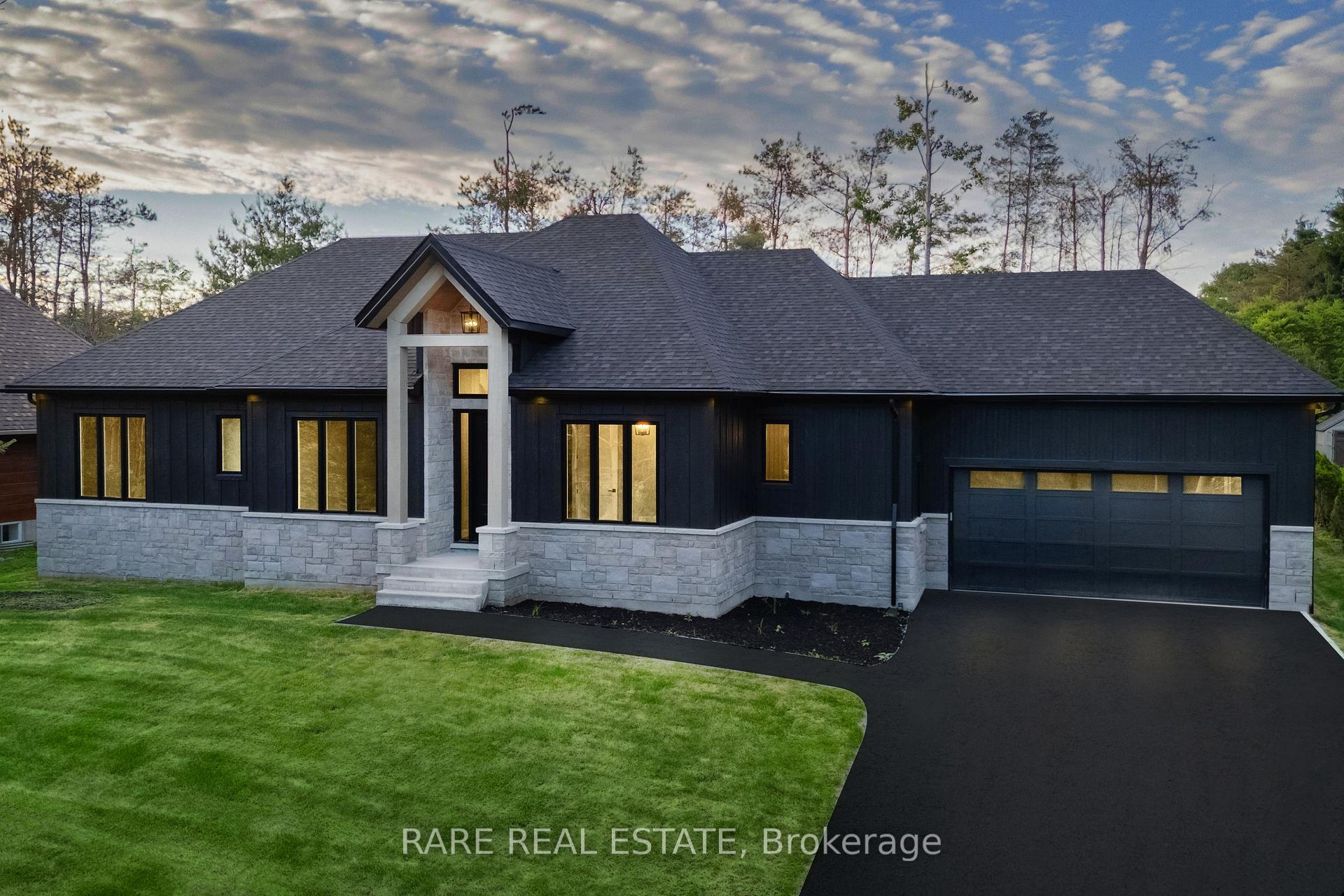 32 Alpine Way, Oro-Medonte, ON L0L 2L0 — Oro-Medonte, Ontario