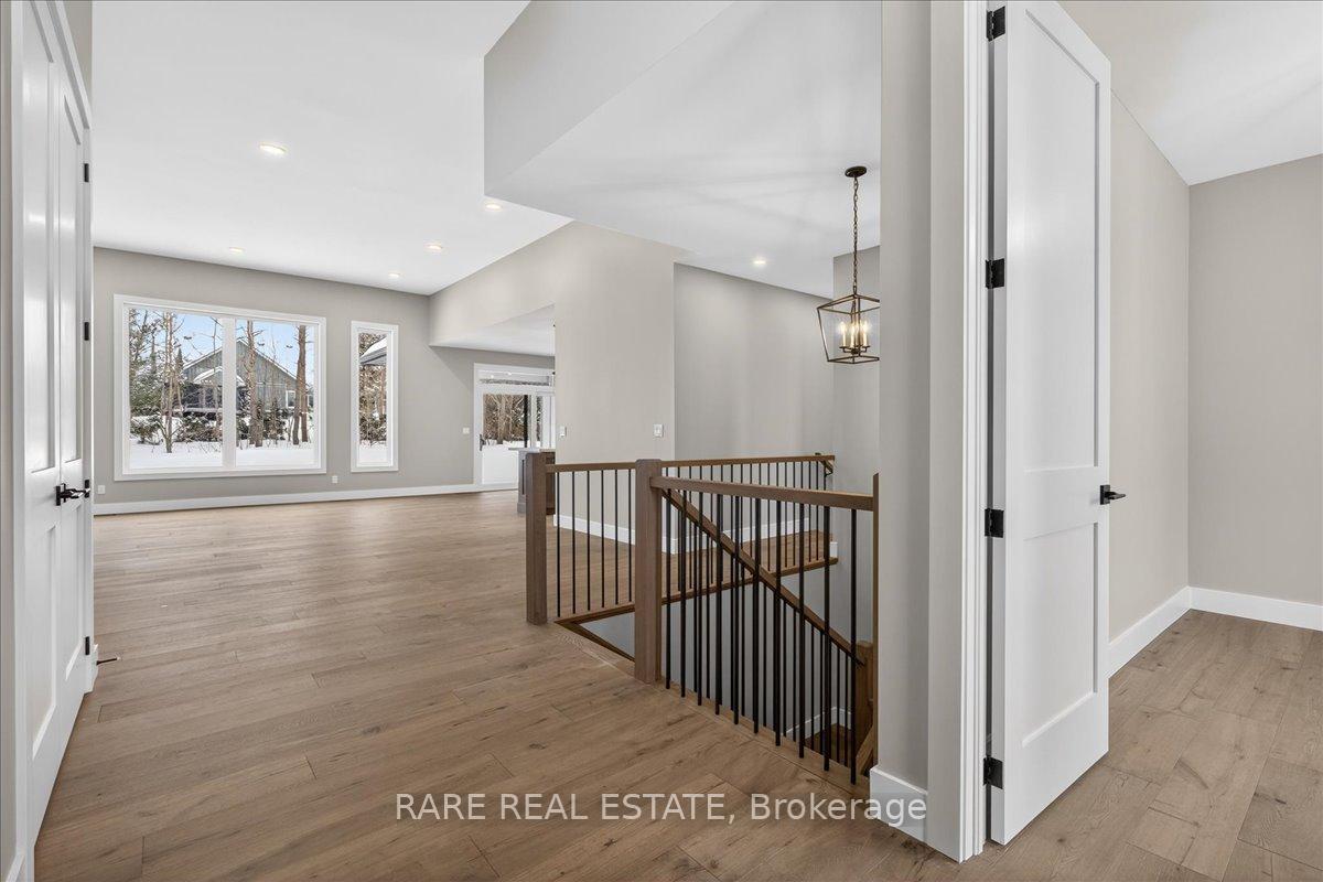 32 Alpine Way, Oro-Medonte — photo 5 of 5