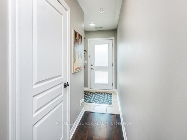 3 Brandy Lane Drive 302, Collingwood — photo 4 of 5