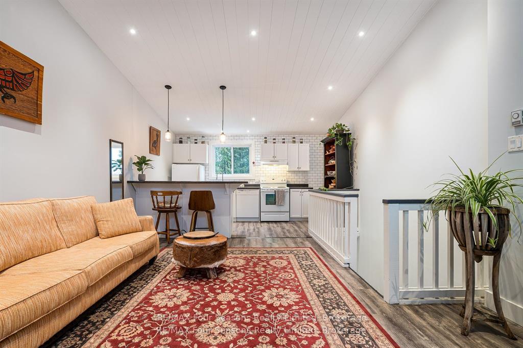 5 Dawson Drive 326, Collingwood — photo 5 of 5