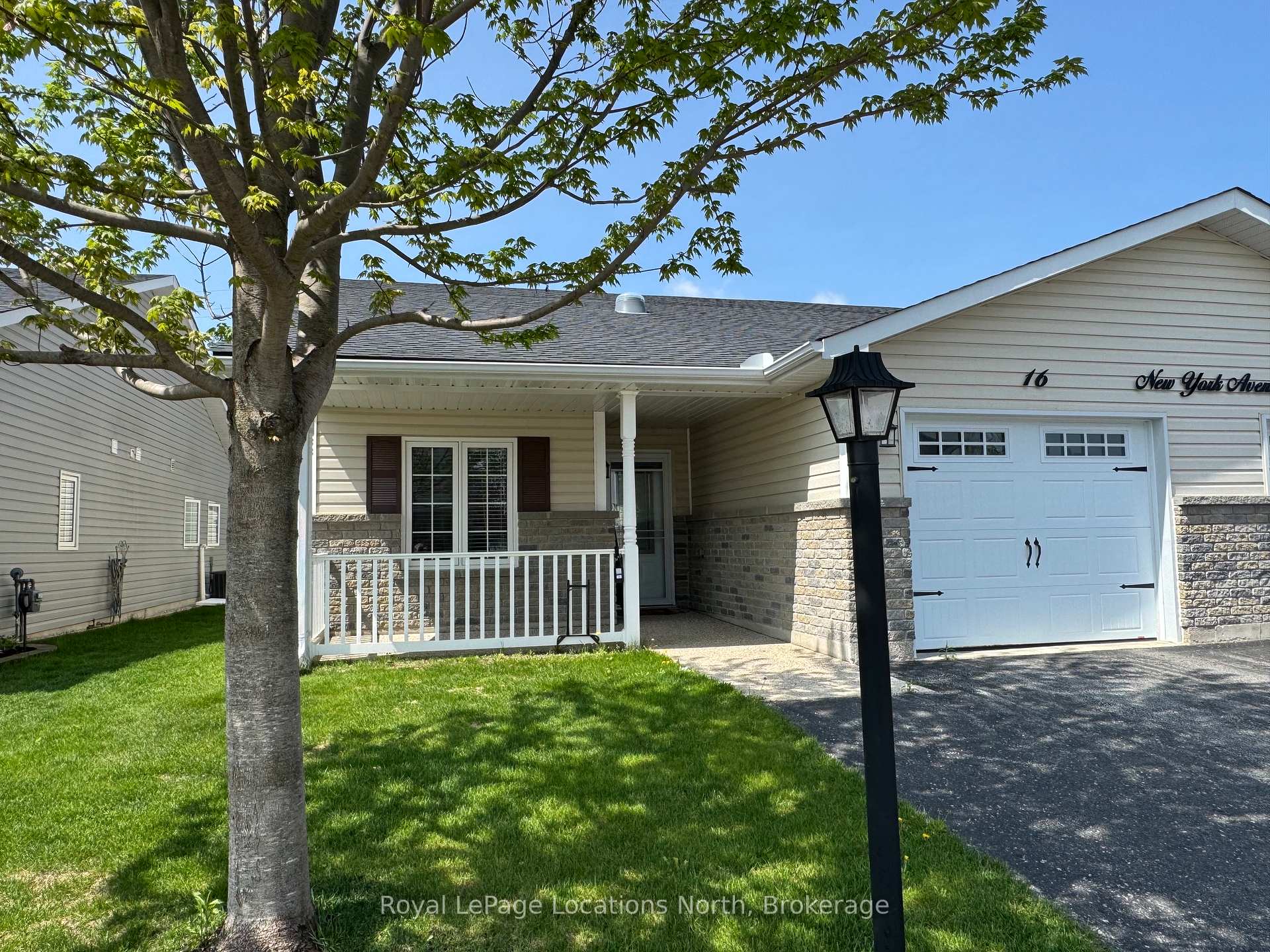 16 New York Avenue, Wasaga Beach, ON L9Z 3A8 — Wasaga Beach, Ontario