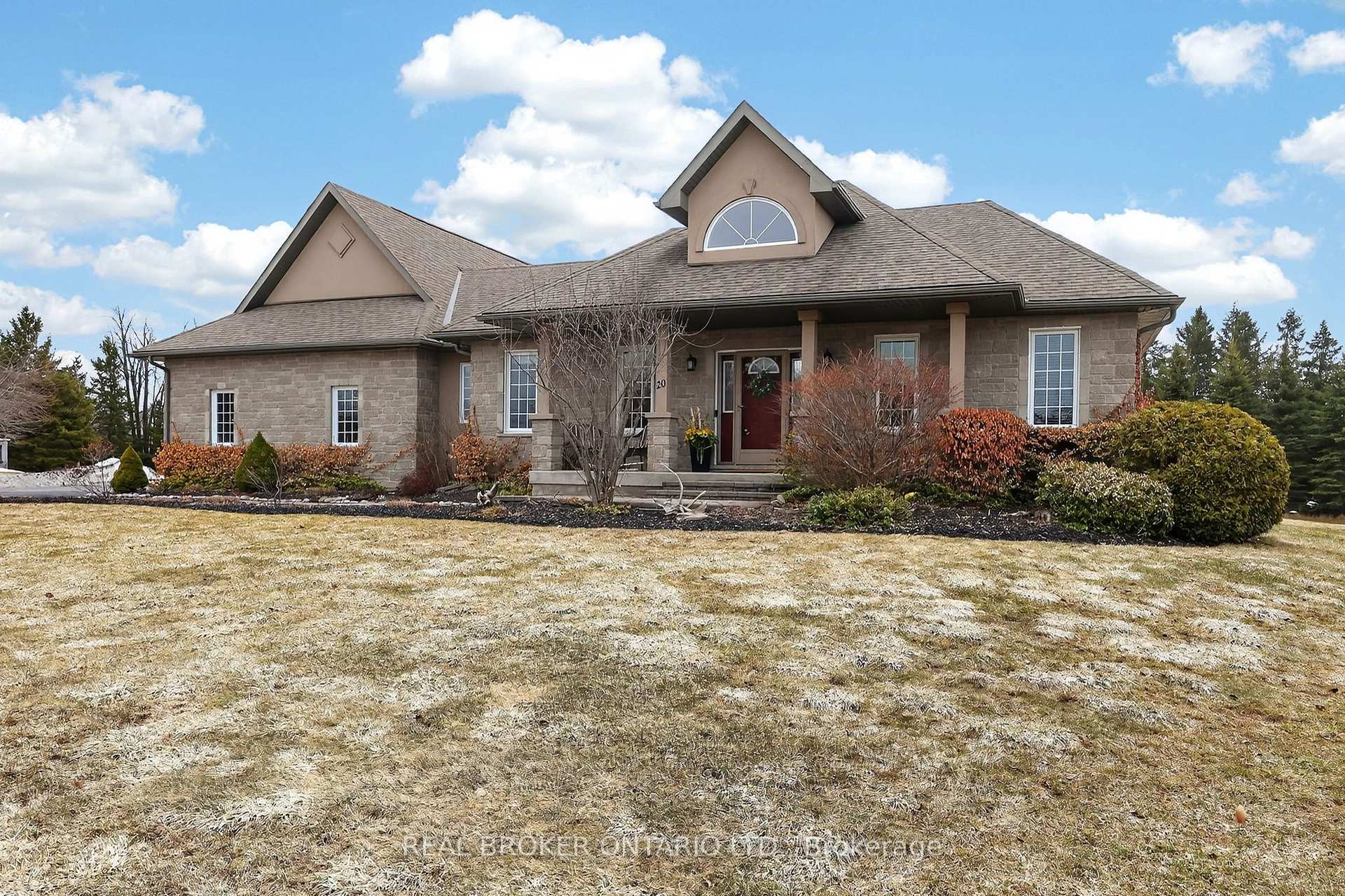 20 Basswood Circle, Oro-Medonte — photo 3 of 5