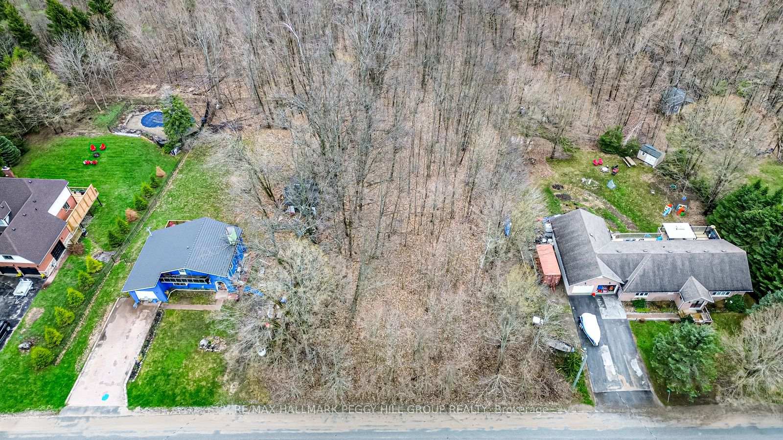 17 Valleyview Drive, Oro-Medonte, ON L0K 1N0 — Oro-Medonte, Ontario
