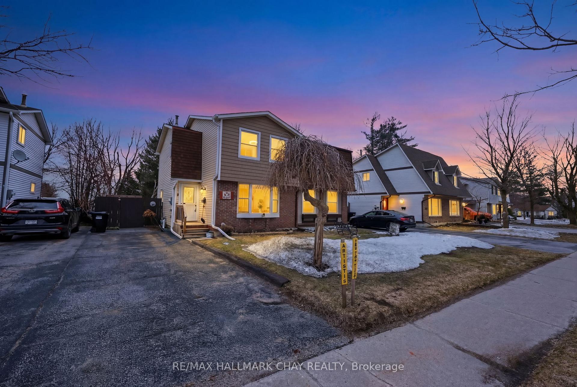 15 Wilde Place, Barrie, ON L4N 4W6
