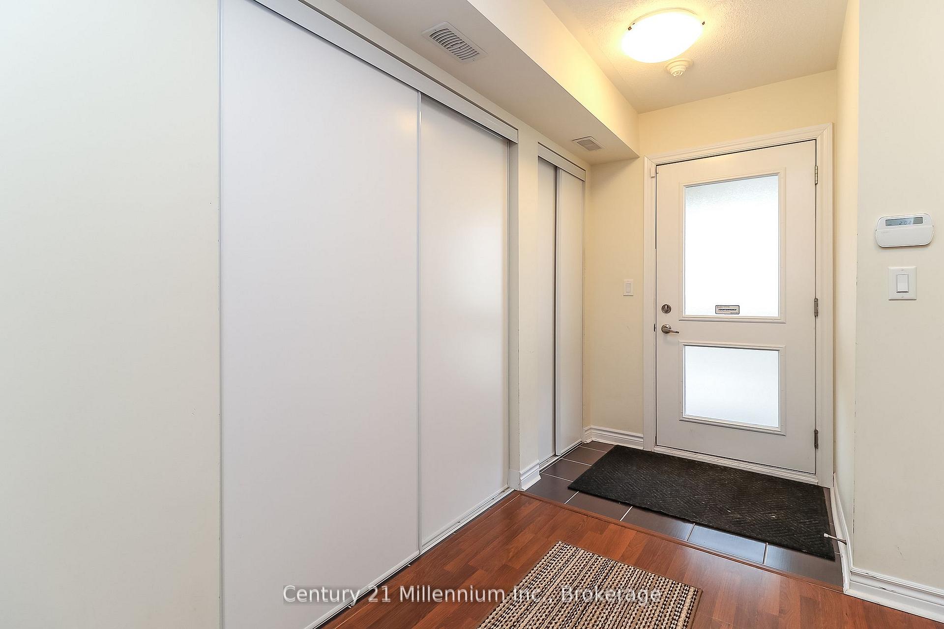 2 Brandy Lane Drive 304, Collingwood — photo 5 of 5