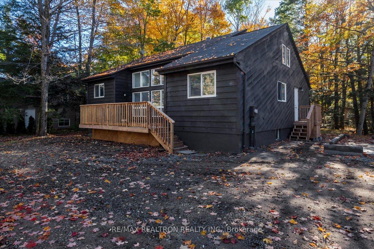 901 17th Concession West Road, Tiny — photo 2 of 5
