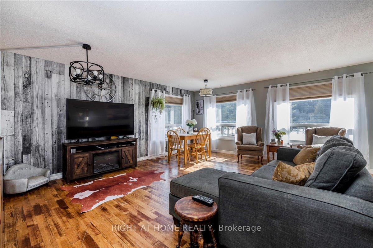 177 Medonte 2 Side Road, Oro-Medonte — photo 4 of 5