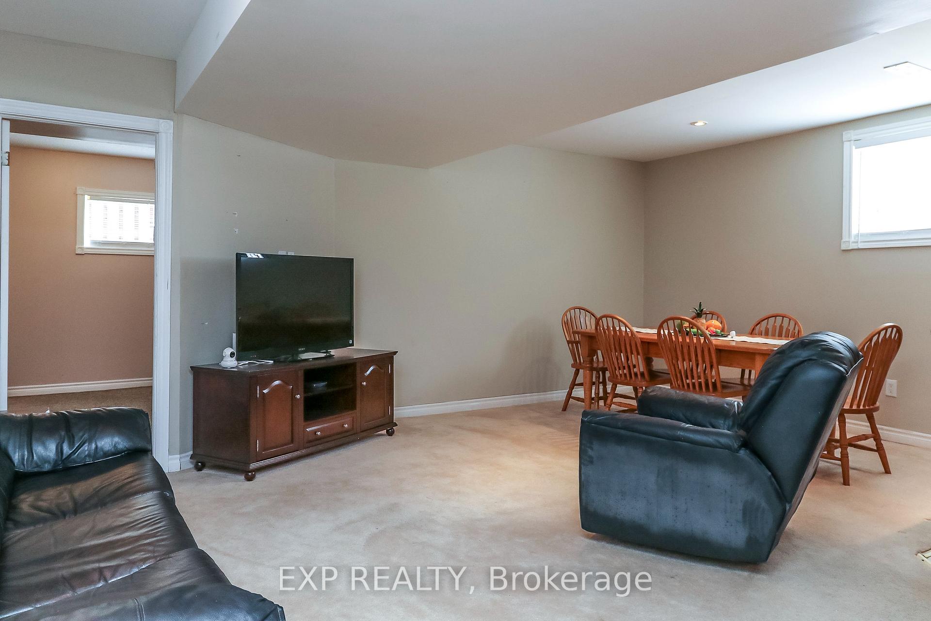 30 Cherry Sands Crescent, Wasaga Beach — photo 2 of 5