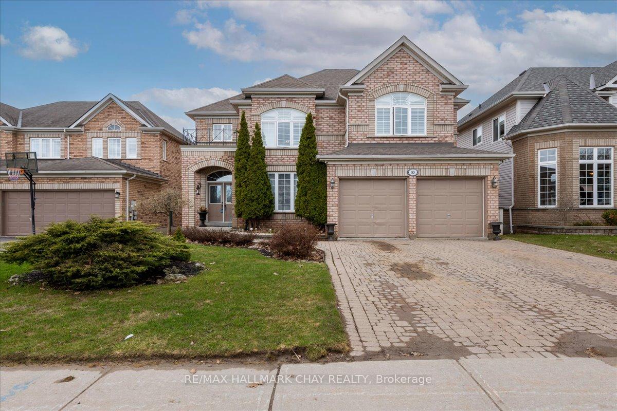 30 Birkhall Place N, Barrie, ON L4N 0K6