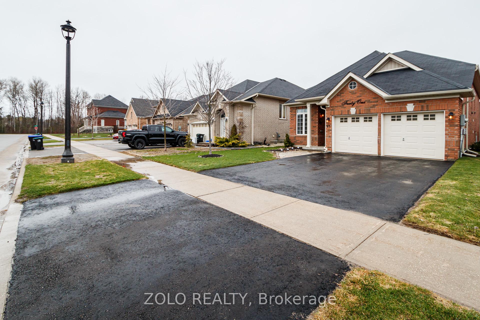 41 Middleton Drive, Wasaga Beach — photo 3 of 5