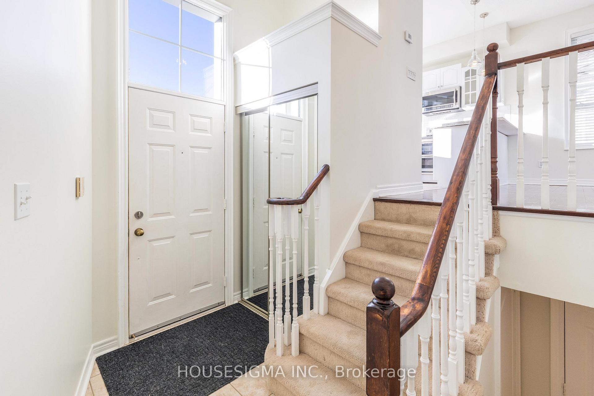 15 Cranberry Quay 10, Collingwood — photo 3 of 5