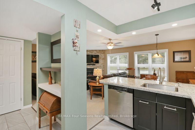 810 Suncrest Circle, Collingwood — photo 5 of 5
