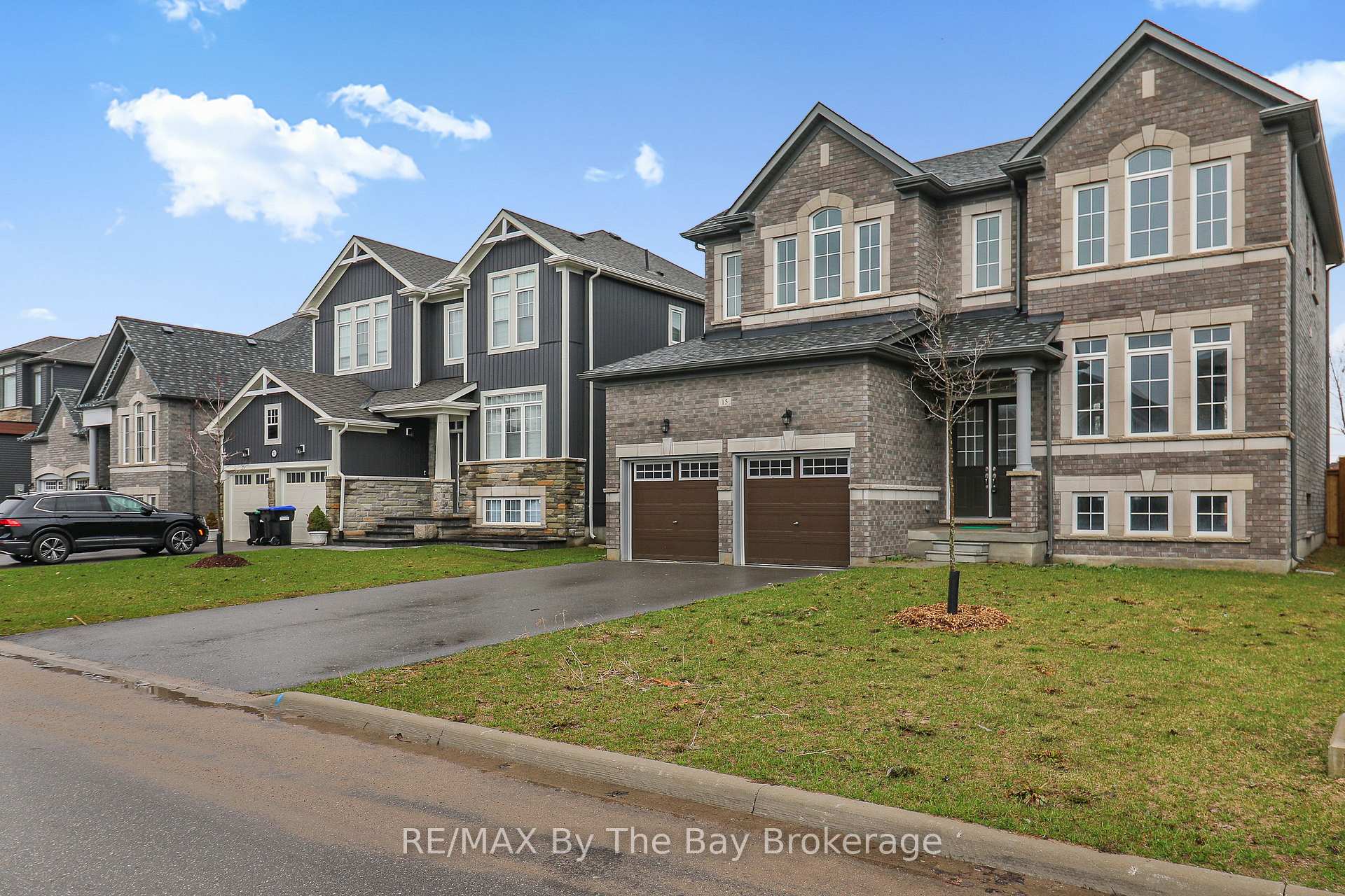 15 Beatrice Drive, Wasaga Beach — photo 2 of 5
