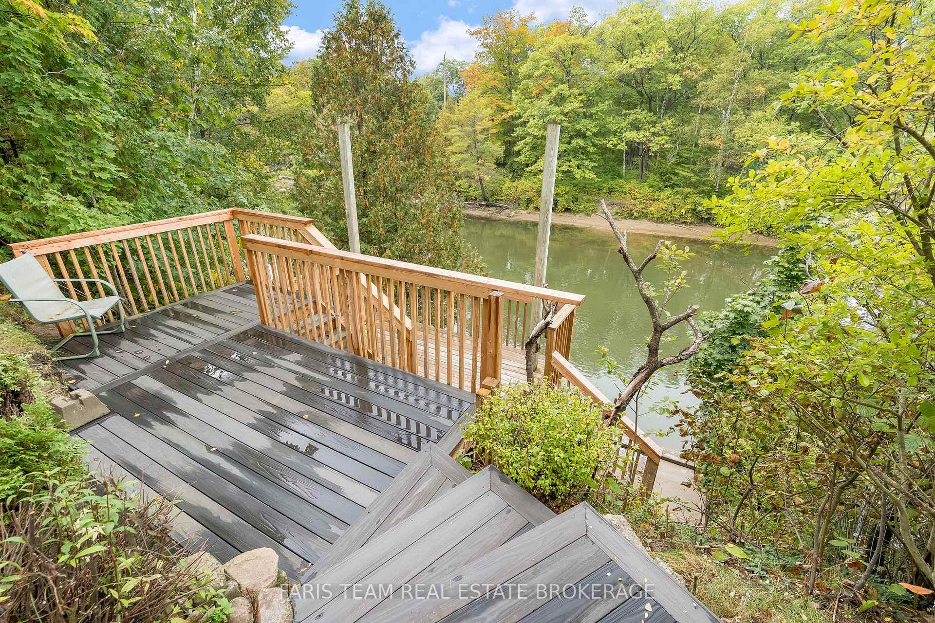 104 Knox Road E, Wasaga Beach — photo 5 of 5