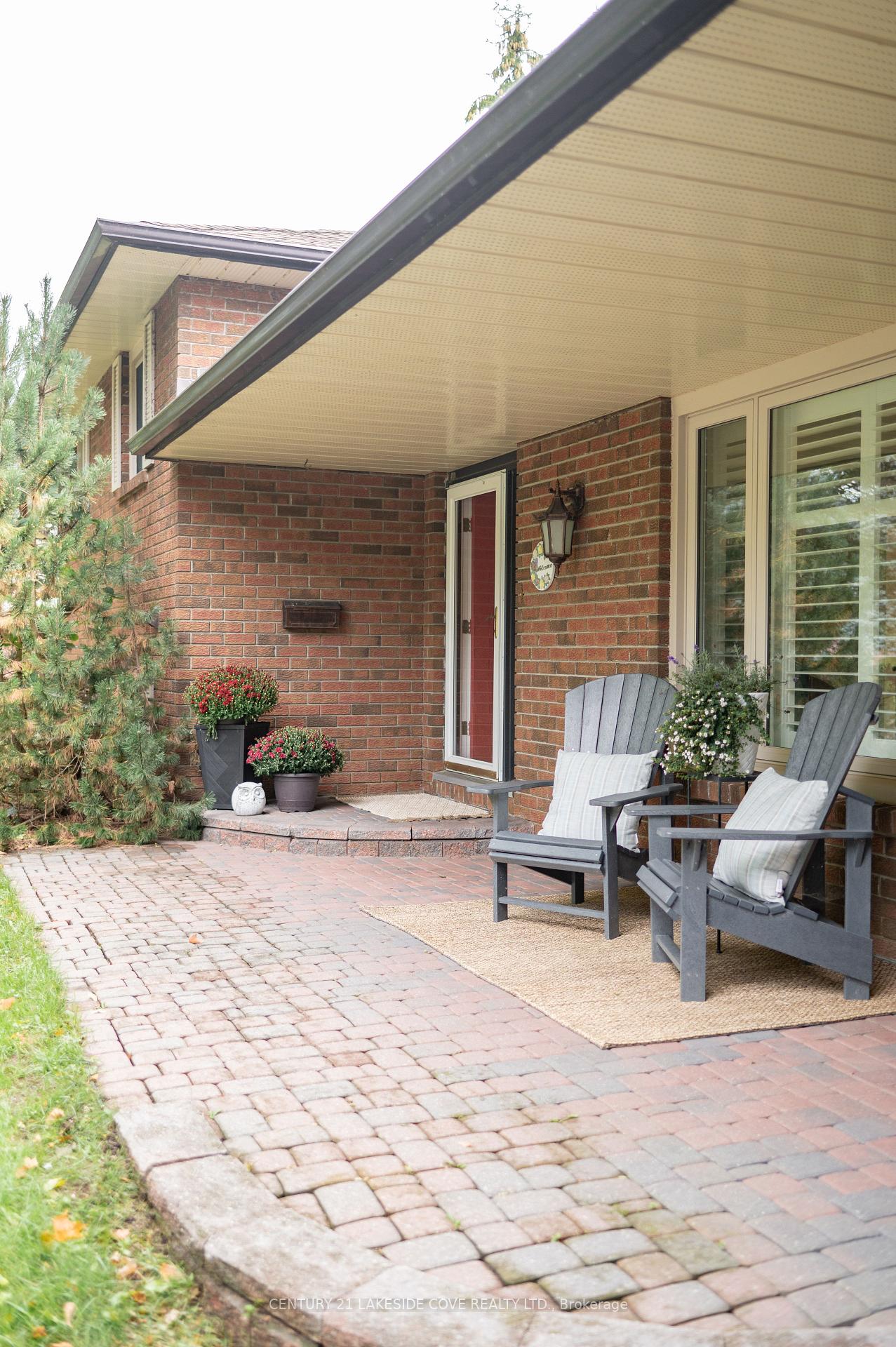27 Thicketwood Place, Ramara — photo 3 of 5