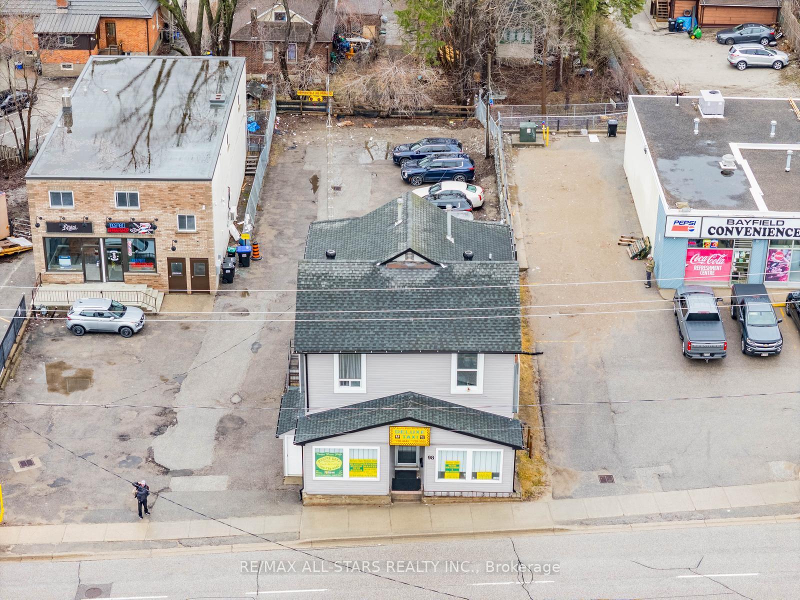 98 Bayfield Street, Barrie, ON L4M 3A8