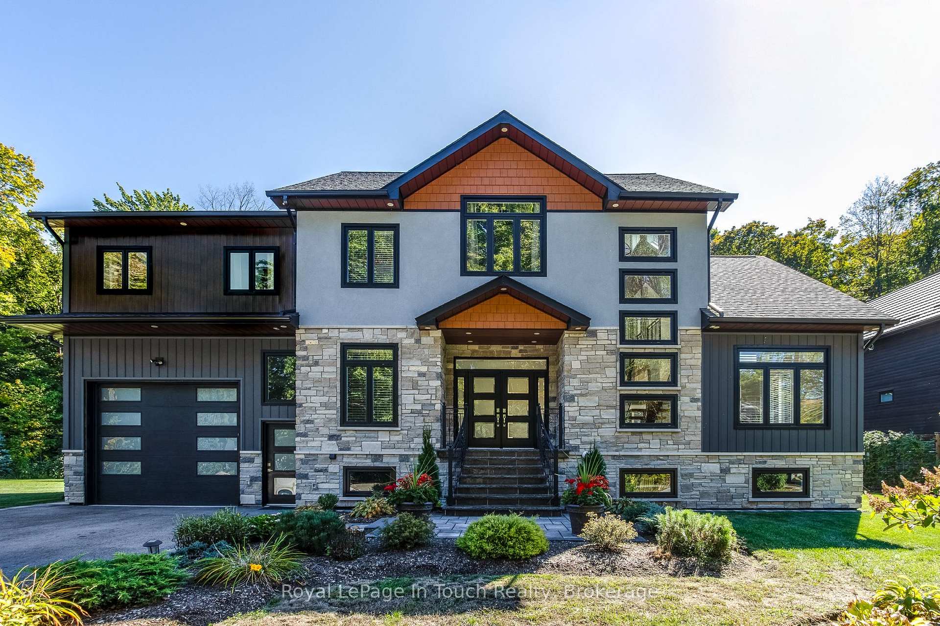 9 Belcourt Crescent, Tiny, ON L9M 0M7